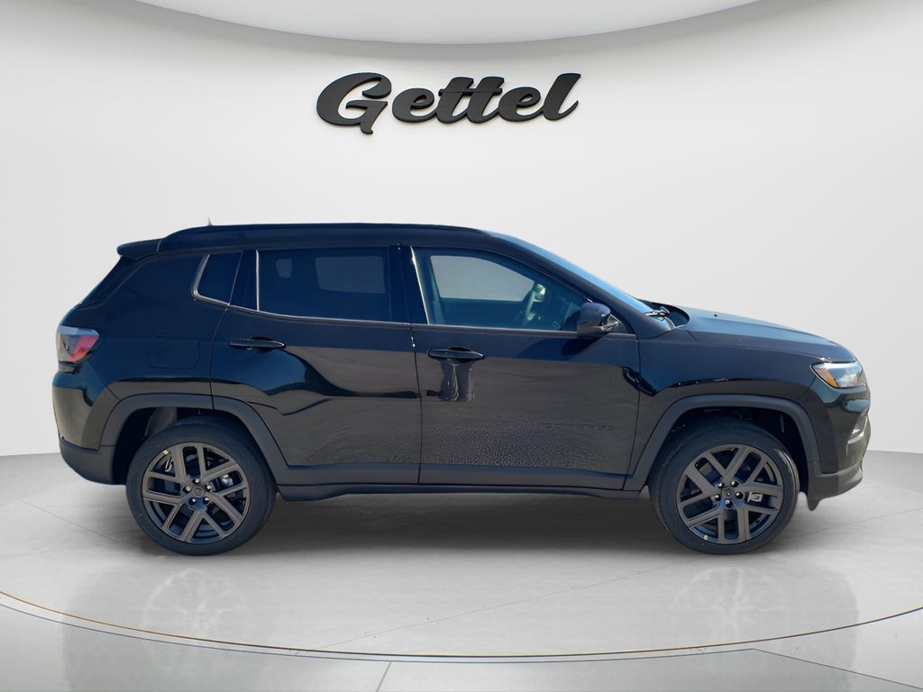 New 2026 Black Jeep Latitude image 9