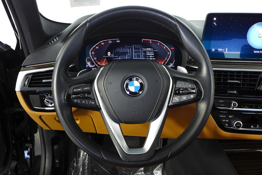 Thumbnail: 2023 BMW 5 Series - 27