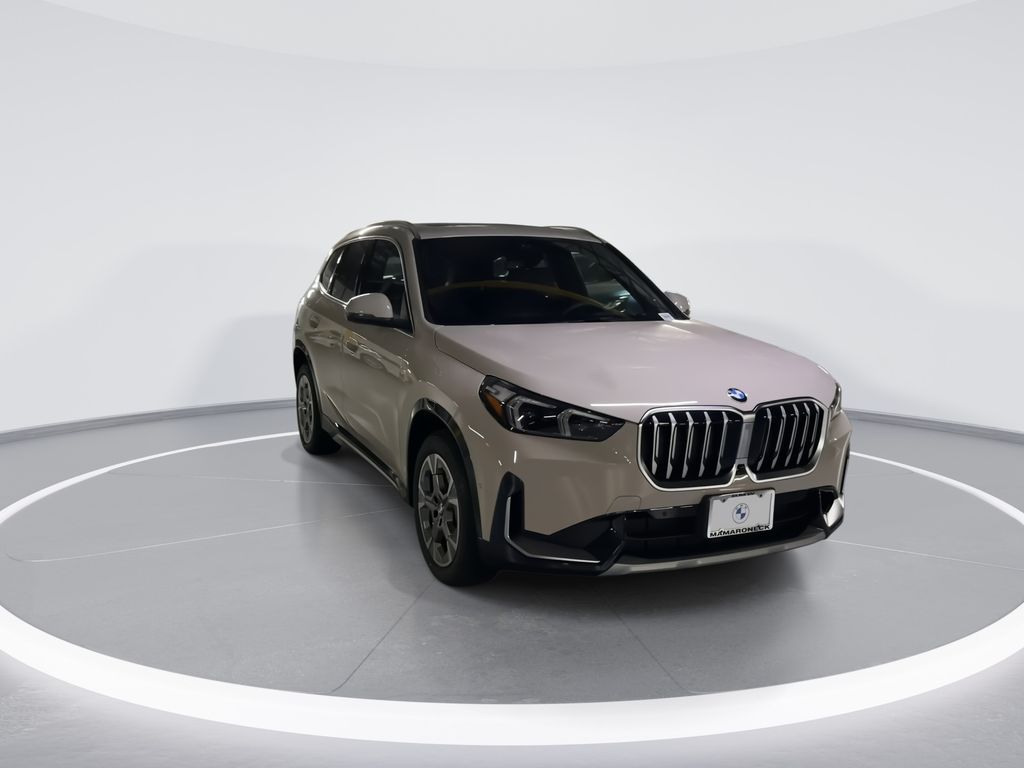 Thumbnail: 2026 BMW X1 - 2