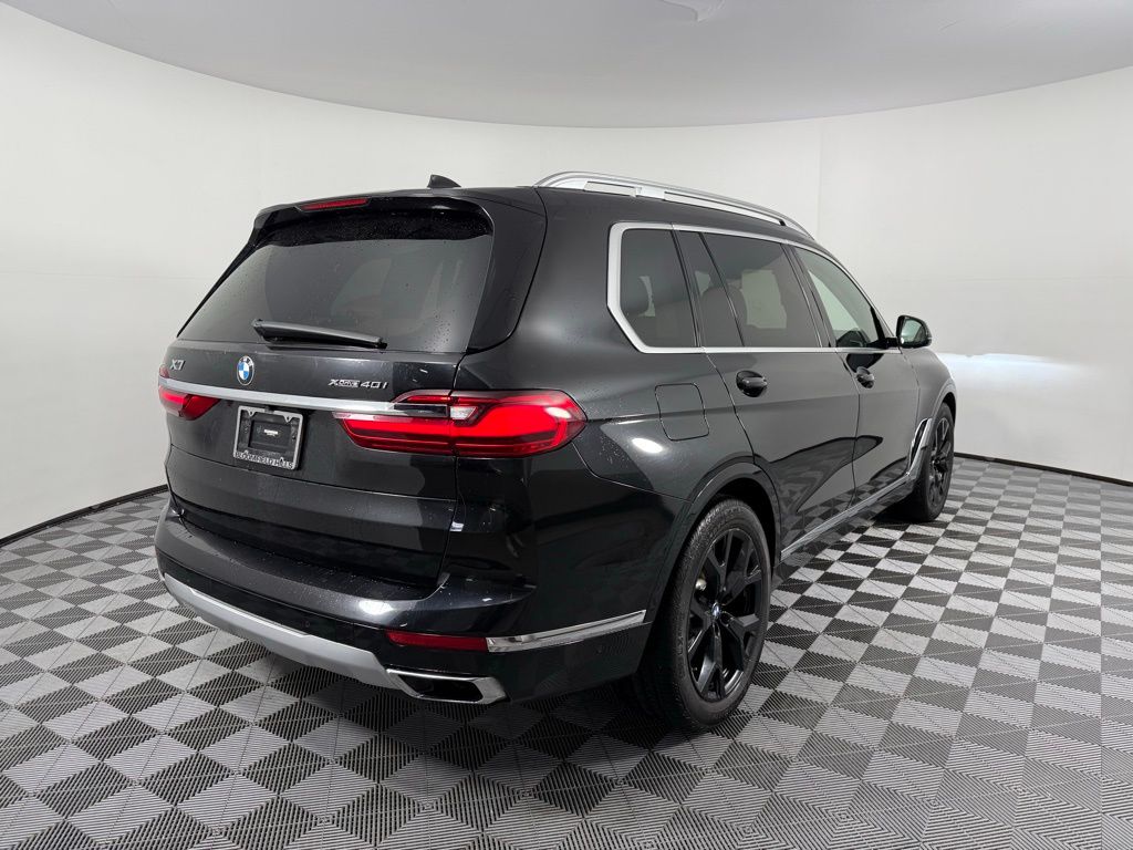 2022 BMW X7 xDrive40i 5