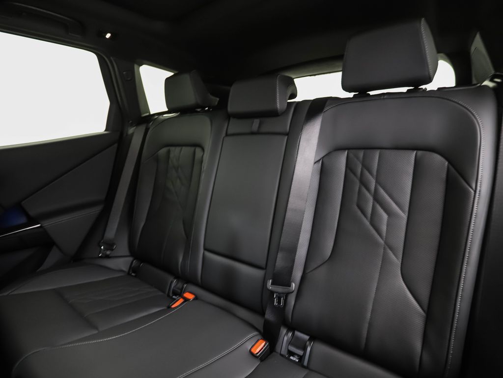 Thumbnail: 2026 BMW X3 - 23
