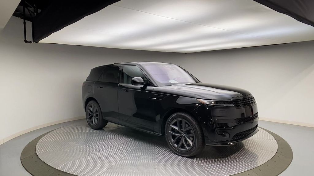 Thumbnail: 2023 Land Rover Range Rover Sport - 2