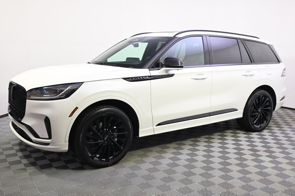 New 2026 White Lincoln Reserve image 2