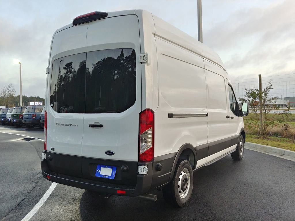 2024 Ford Transit 250