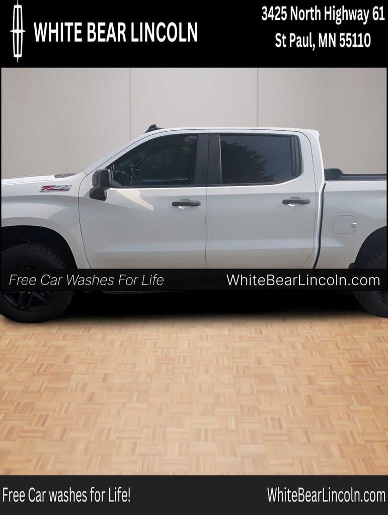 Summit White 2019 Chevrolet Silverado 1500 Pickup Truck Four-Wheel Drive 6-Speed Automatic Overdrive