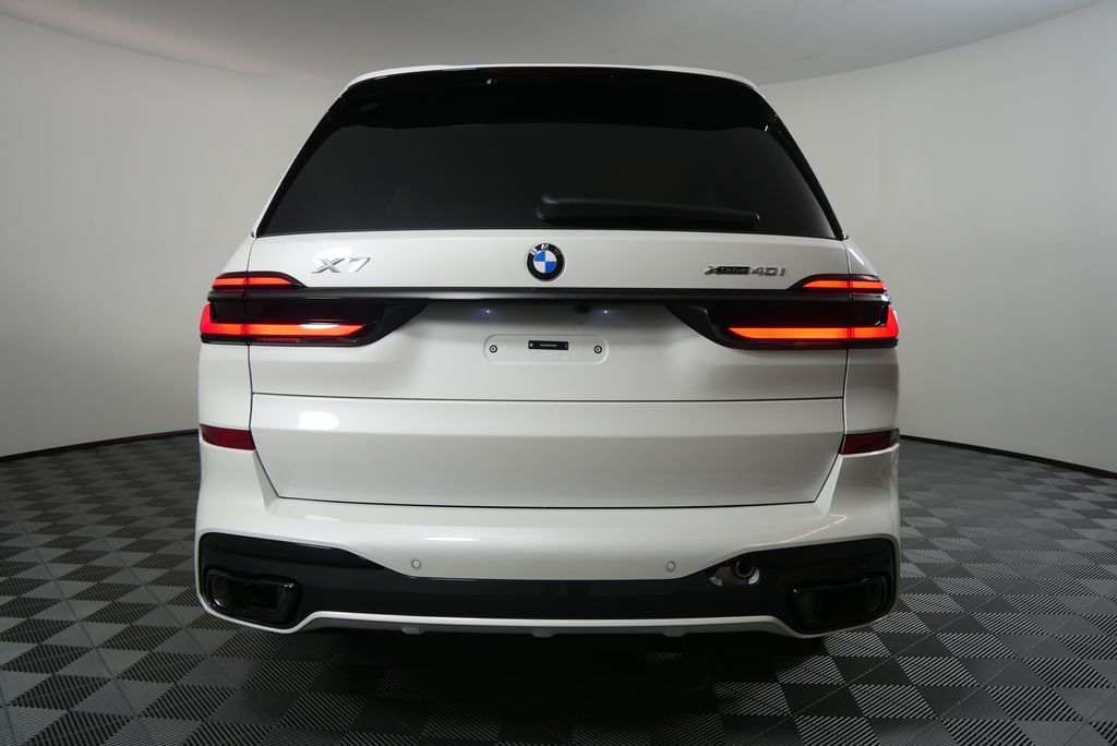 2026 BMW X7 xDrive40i 4