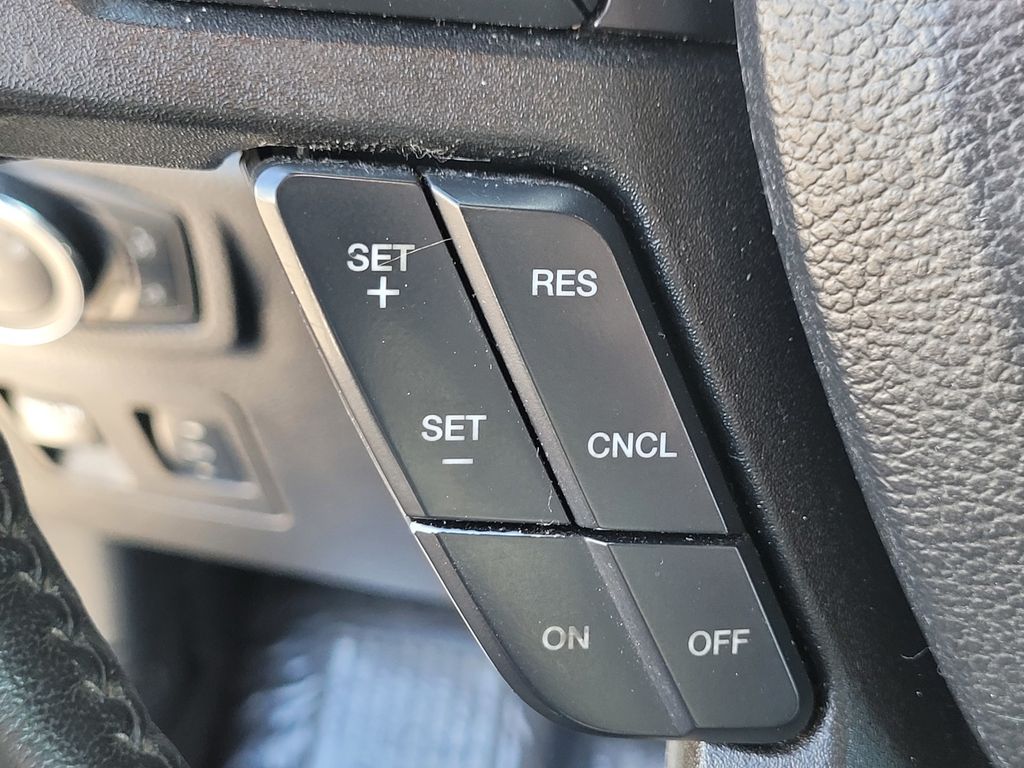 Used 2018 Red Ford XLT image 21