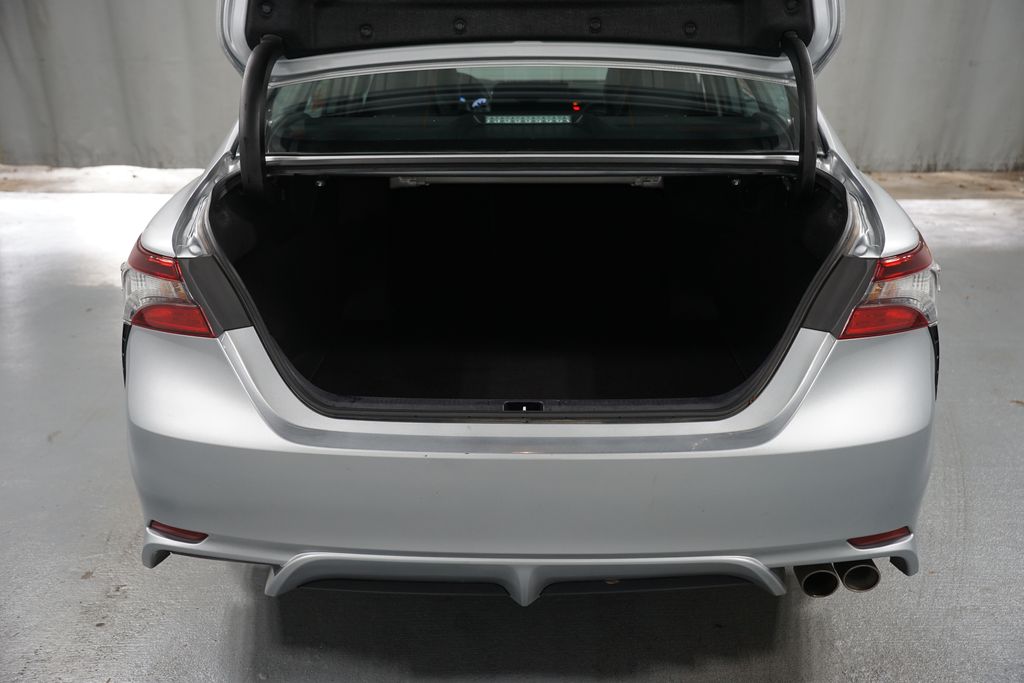 Thumbnail: 2024 Toyota Camry - 32