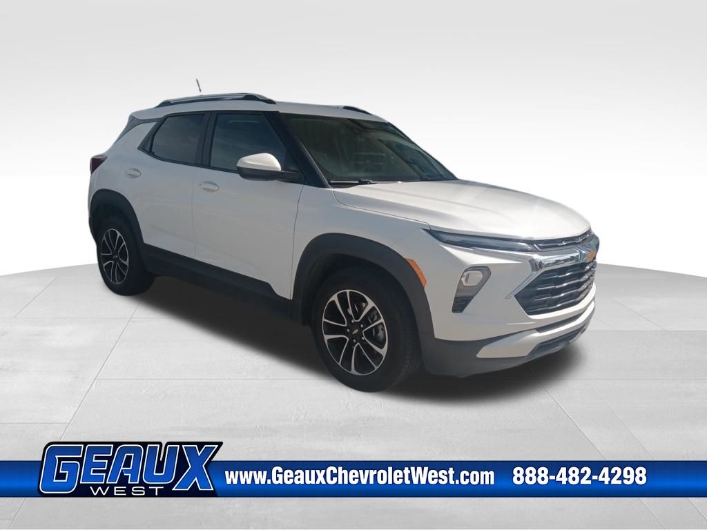 Summit White 2025 Chevrolet Trailblazer SUV / Crossover Front-Wheel Drive Continuously Variable Transmission