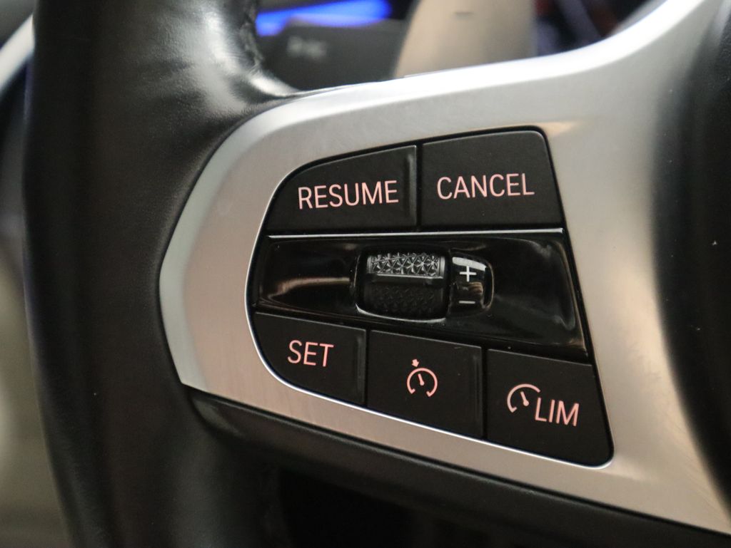 Thumbnail: 2021 BMW 5 Series - 11