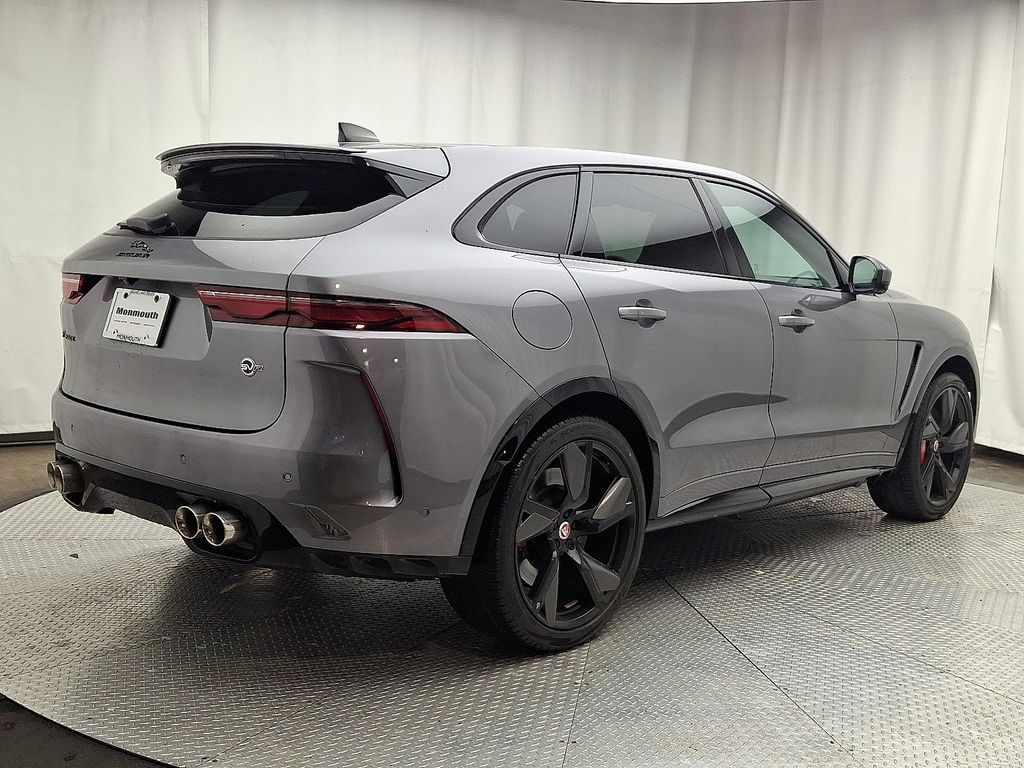 Thumbnail: 2023 Jaguar F-Pace - 4