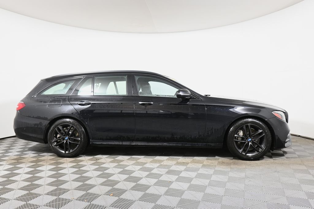 Thumbnail: 2020 Mercedes-Benz E-Class - 8