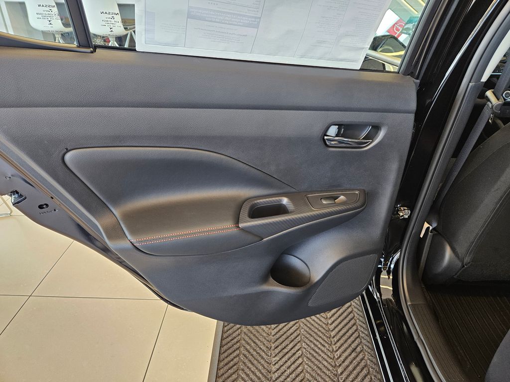 2025 Nissan Versa 1.6 SR