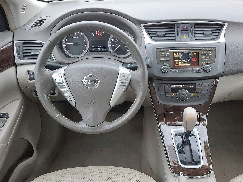 Thumbnail: 2013 Nissan Sentra - 12