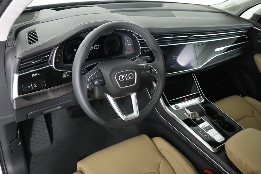 2025 Audi Q7  10