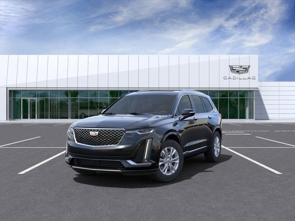 2025 Cadillac XT6 Luxury 8