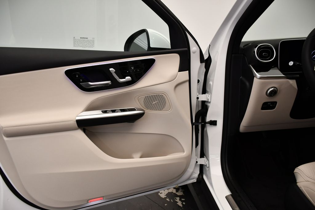 Thumbnail: 2026 Mercedes-Benz GLC - 30