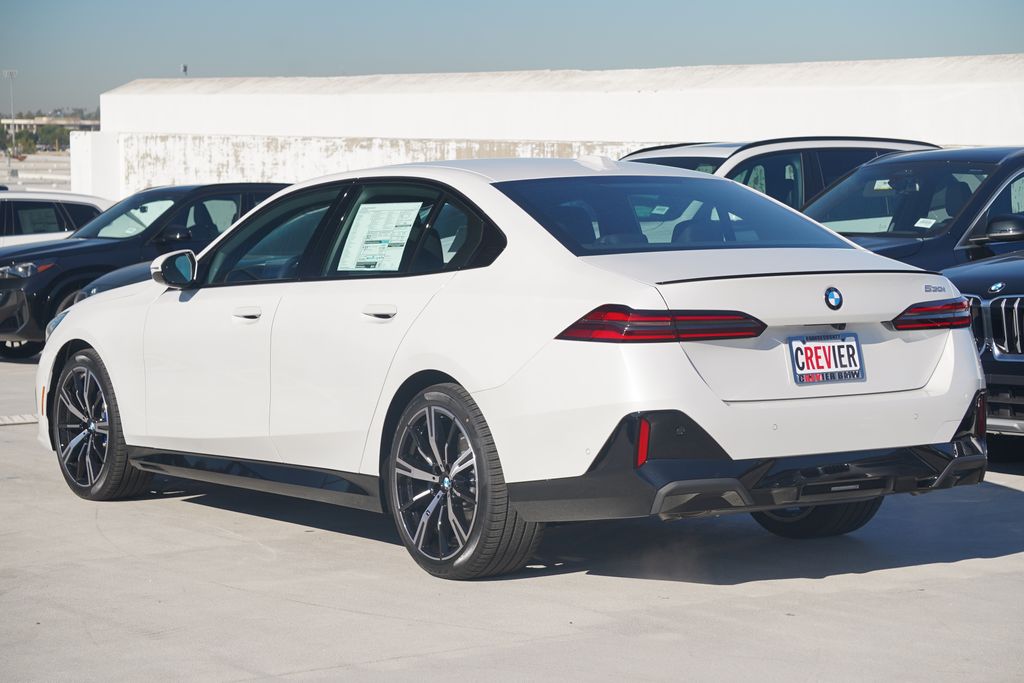 Thumbnail: 2026 BMW 5 Series - 7