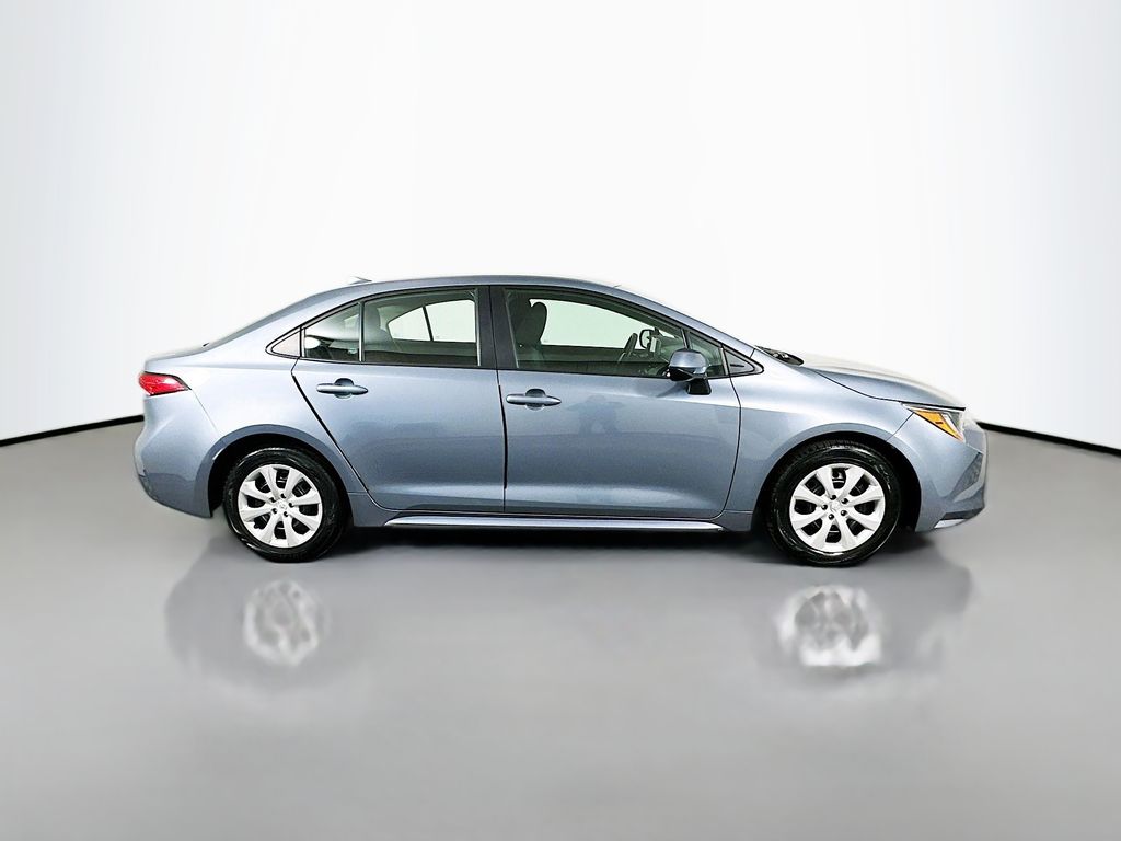 Thumbnail: 2024 Toyota Corolla - 4