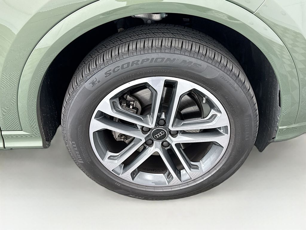 Thumbnail: 2025 Audi Q5 - 31