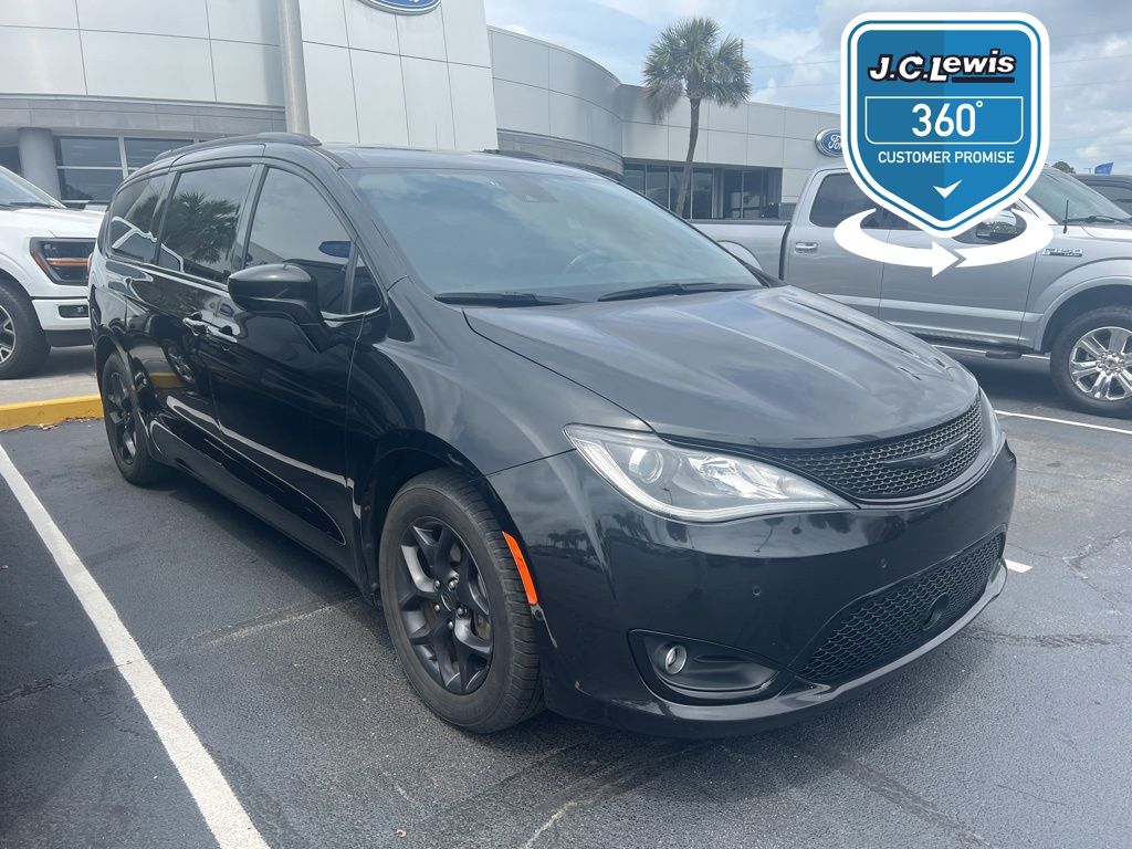 2019 Chrysler Pacifica Touring L Plus