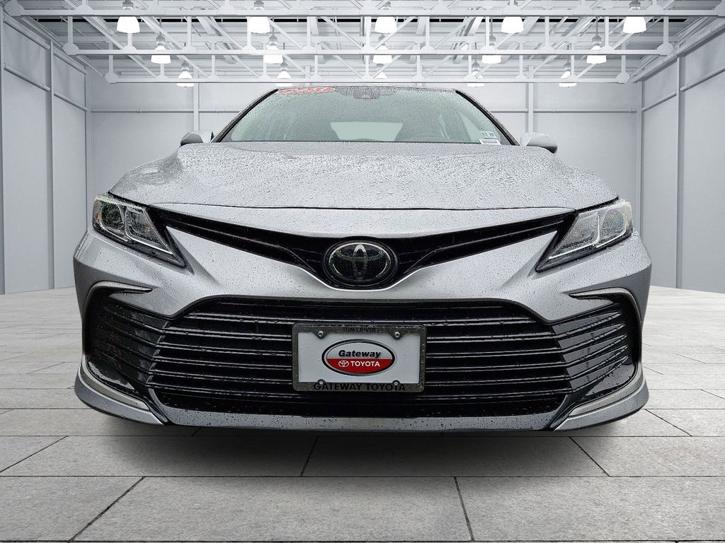 2023 Toyota Camry LE 2