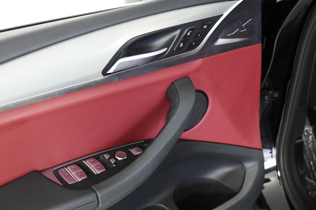 Thumbnail: 2022 BMW X3 - 12