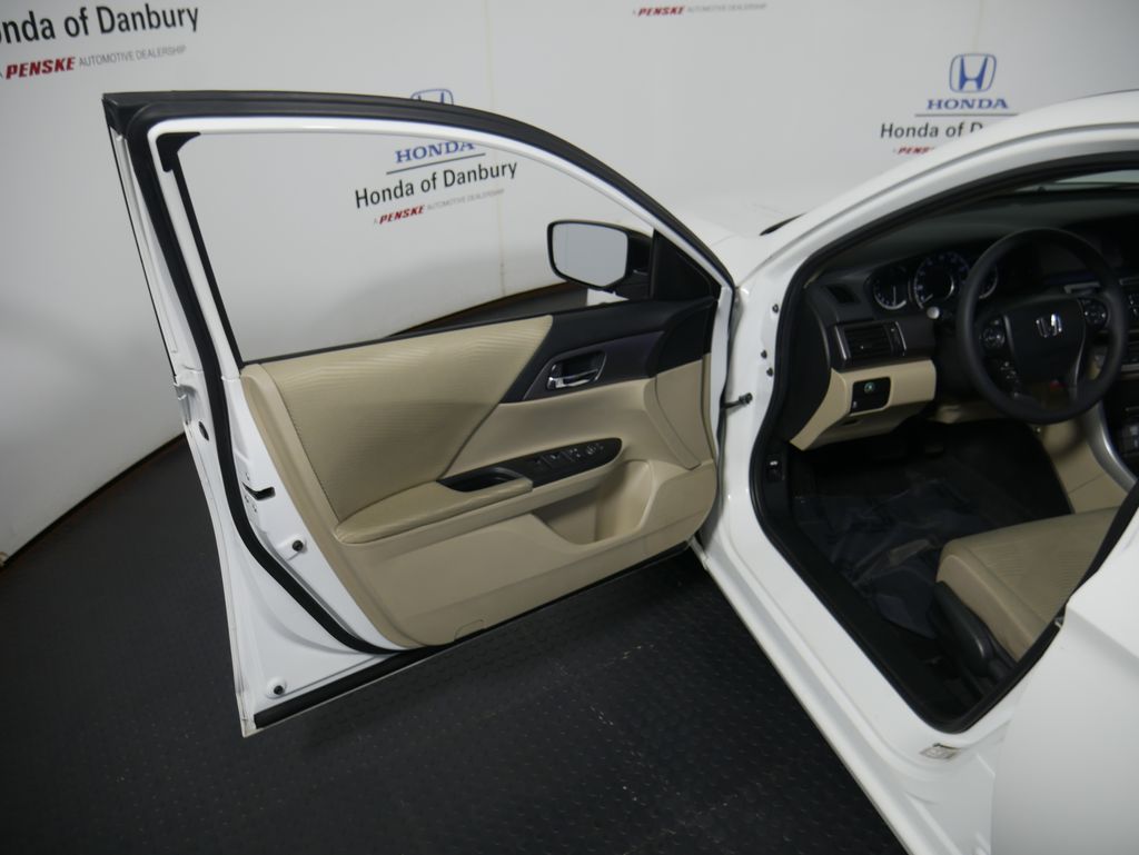 Thumbnail: 2015 Honda Accord - 9