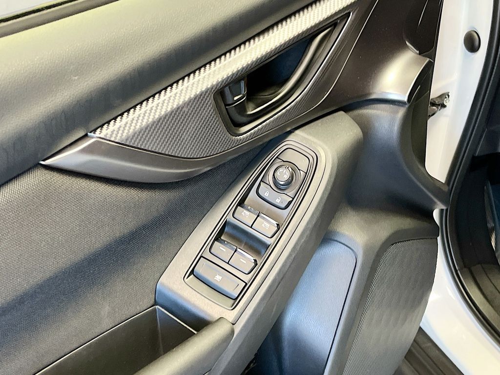 Used 2022 Ceramic White Subaru Base image 17