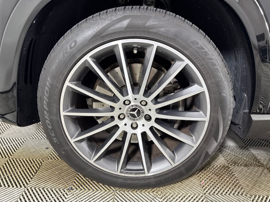 Certified Used 2024 Black Mercedes-Benz GLE 350 image 10