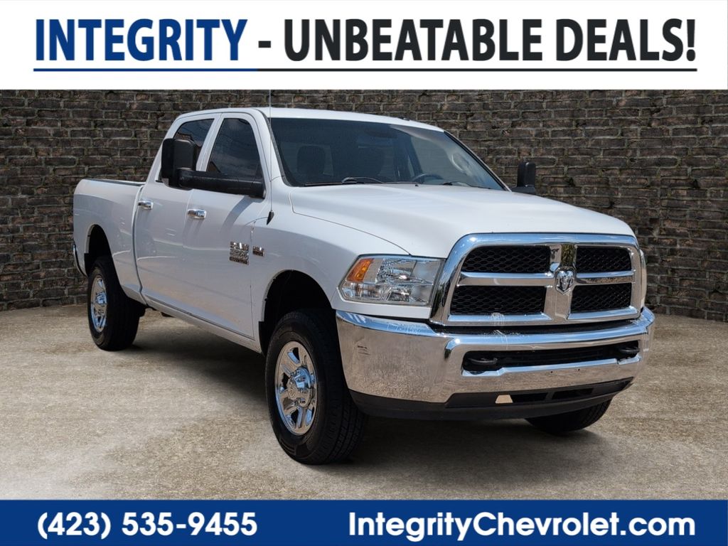 Bright White Clearcoat 2015 RAM 2500 Pickup Truck Four-Wheel Drive 6-Speed Automatic