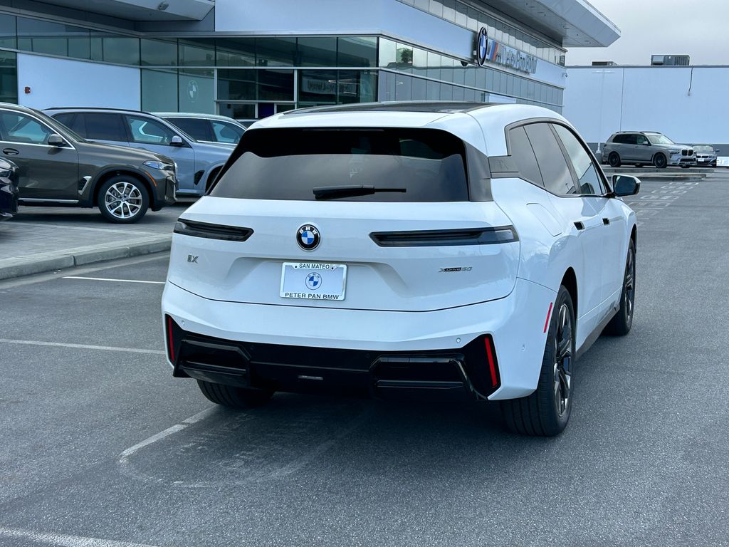 Thumbnail: 2026 BMW iX - 5