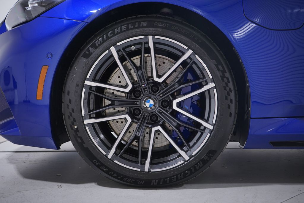 Thumbnail: 2026 BMW M5 - 2