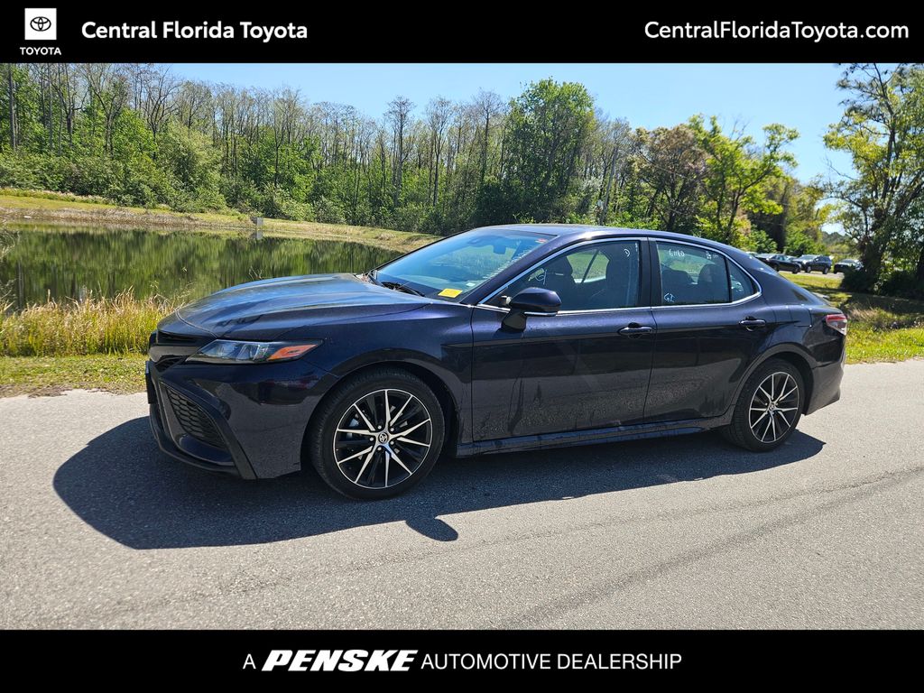 2022 Toyota Camry SE -
                Orlando, FL