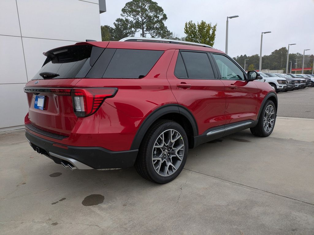2025 Ford Explorer Platinum