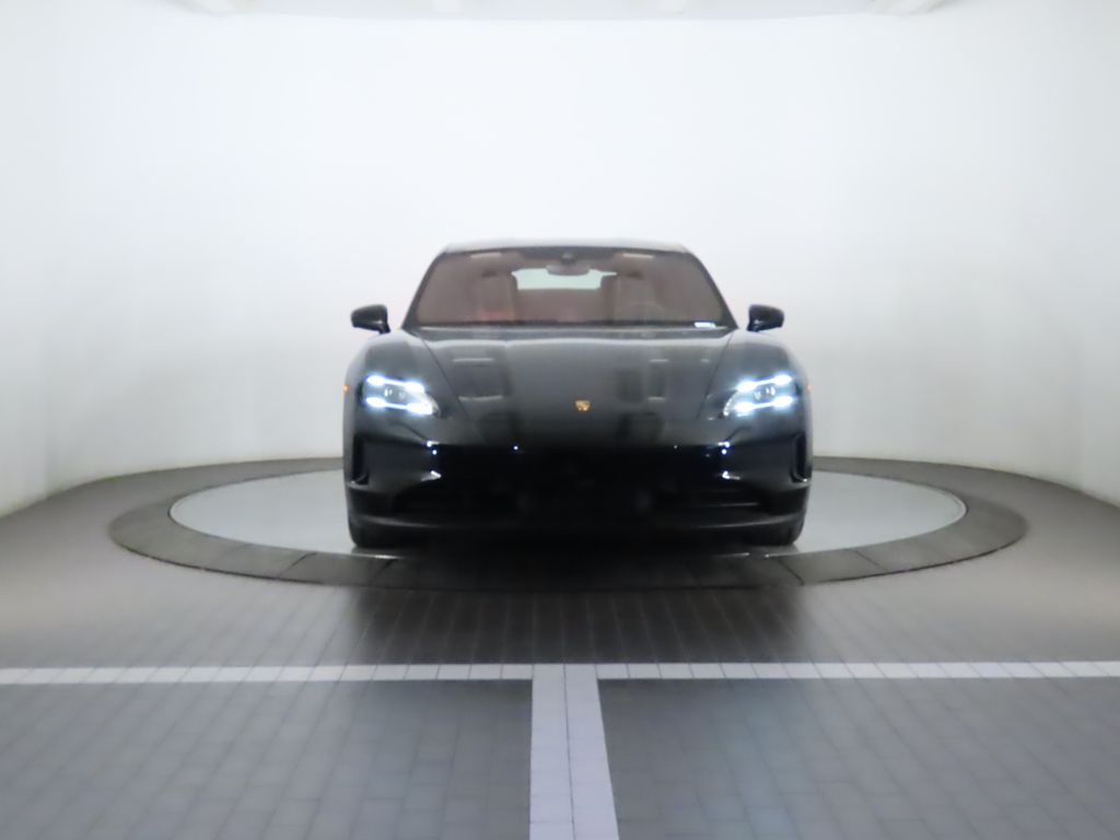 Thumbnail: 2026 Porsche Taycan - 10