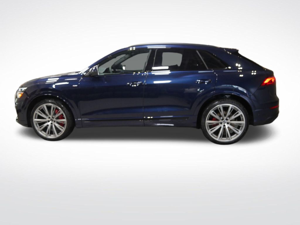 Thumbnail: 2026 Audi Q8 - 2