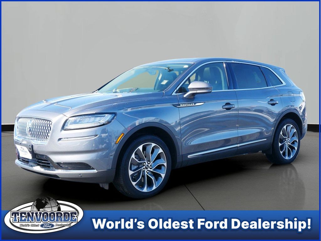  2023 Lincoln Nautilus Reserve AWD   