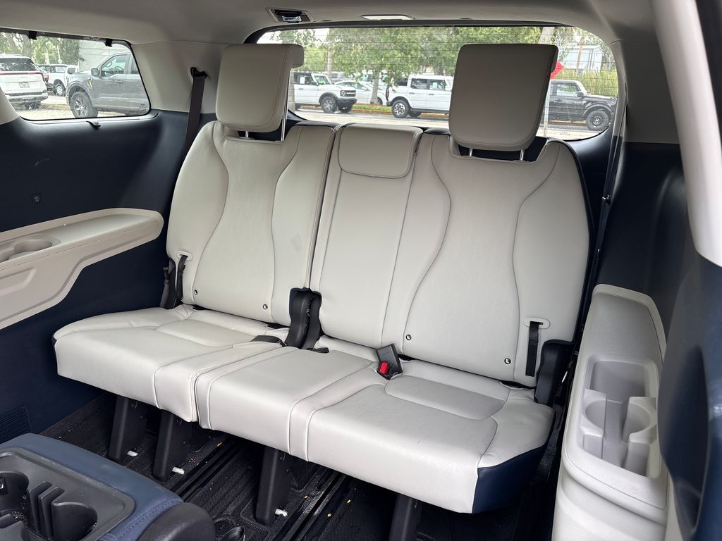 Certified Used 2025 White Kia EX image 32