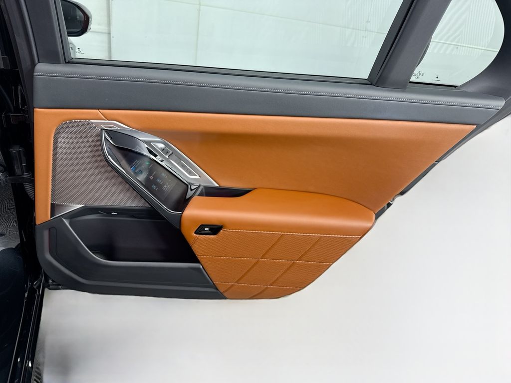 Thumbnail: 2024 BMW i7 - 26