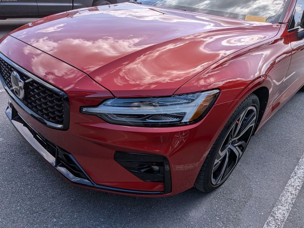 Fusion Red Metallic 2024 Volvo S60 B5 Plus Dark Theme FWD Sedan Front-Wheel Drive Automatic