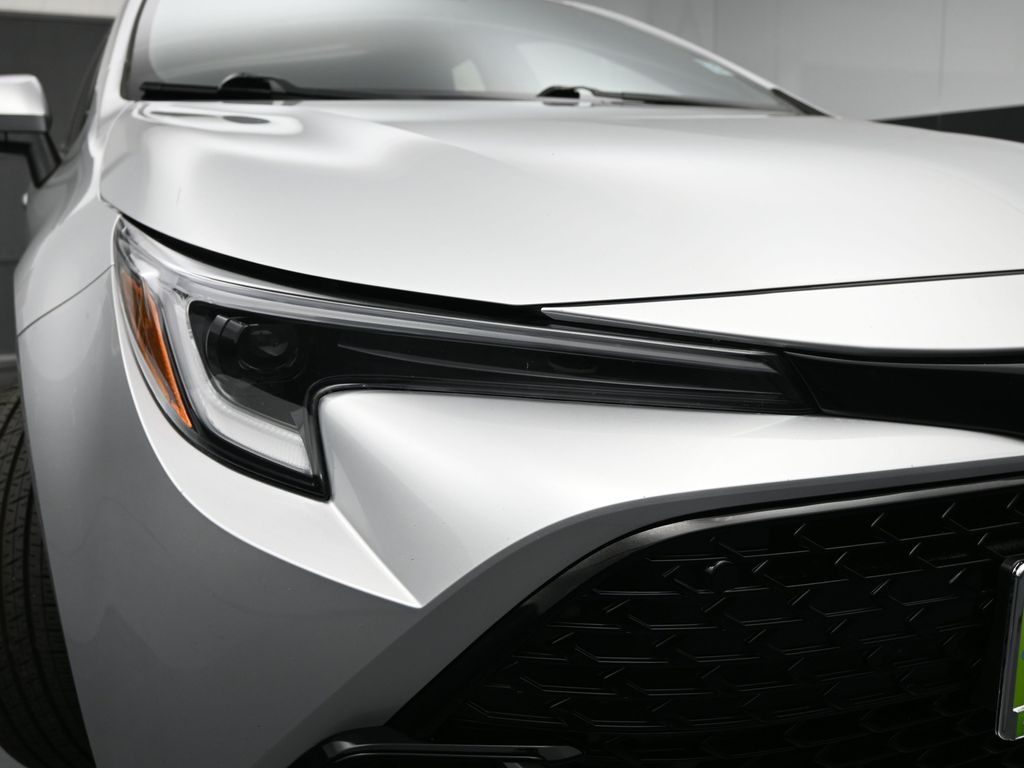 2024 Toyota Corolla Hatchback SE