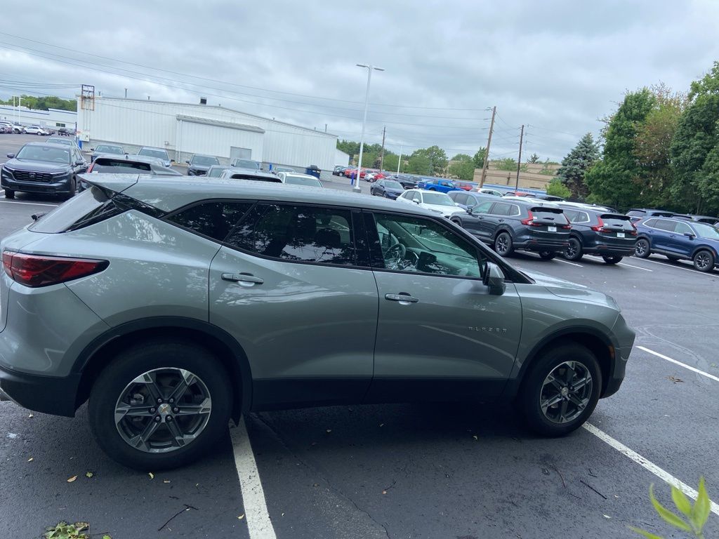 Thumbnail: 2025 Chevrolet Blazer - 7