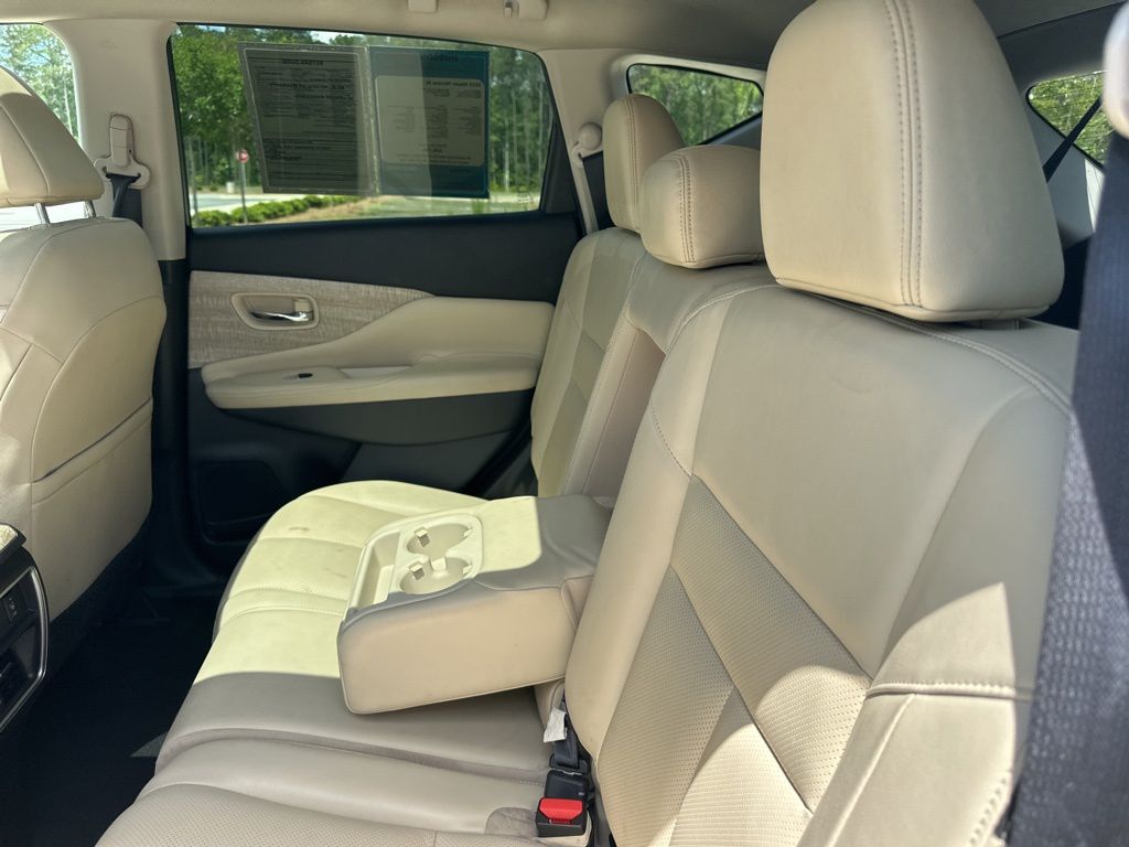 2023 Pearl White Tricoat Nissan Murano SL FWD SUV