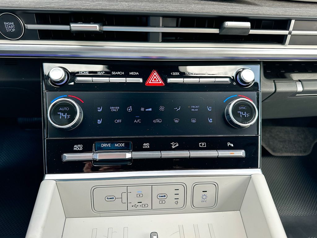 2025 Hyundai Santa Fe Limited 14