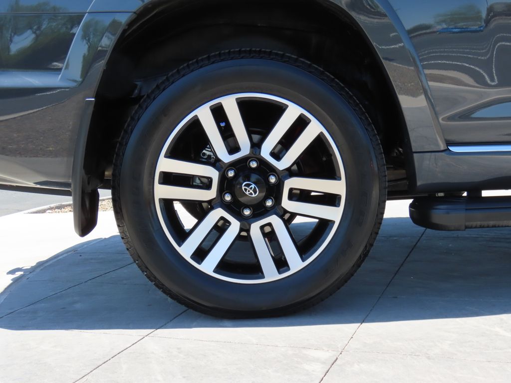 2024 Toyota 4Runner Limited 31