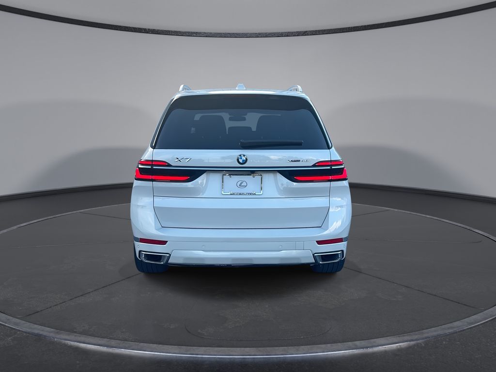 Thumbnail: 2026 BMW X7 - 17