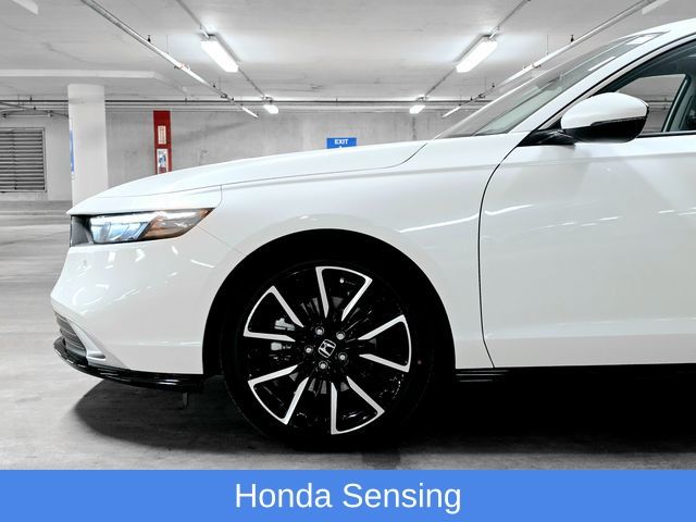 2025 Honda Accord Hybrid Touring 3