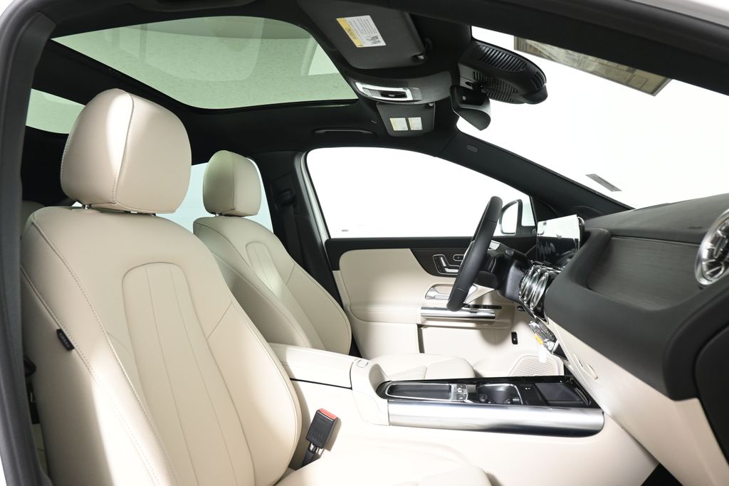 Thumbnail: 2026 Mercedes-Benz GLA - 22