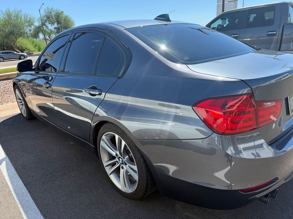 Thumbnail: 2014 BMW 3 Series - 3